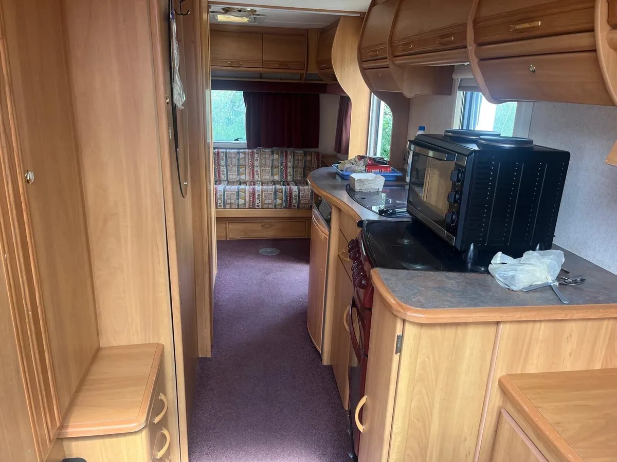 Caravan - Image 3