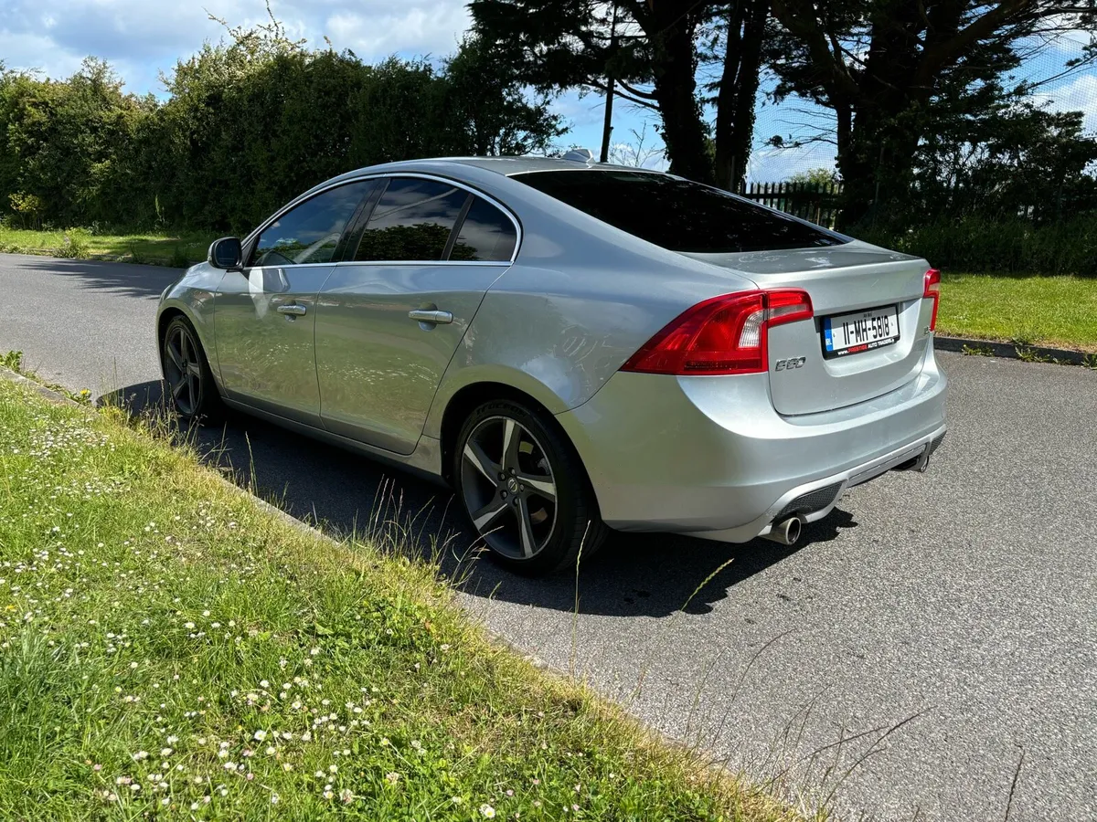 Volvo S60 R-DESIGN D3 5 cylinder Nct& tax  4250€ - Image 4