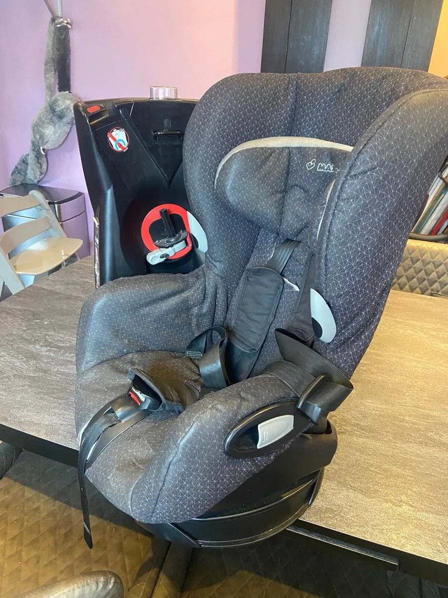 Maxi cosi car seat - Image 4