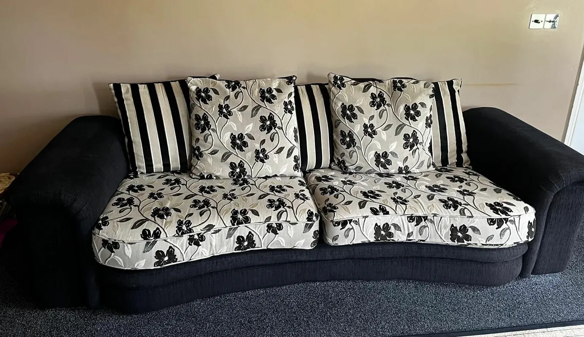 Couch - 4 Piece set - Image 2