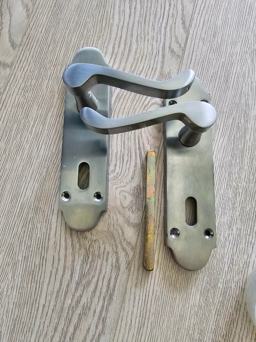 Door handles - Image 1
