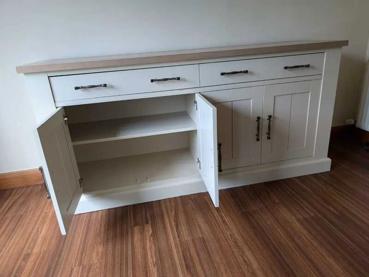 Sideboard - Image 4