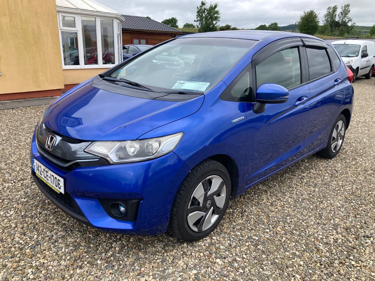 Honda Fit 2014 Automatic - Image 2