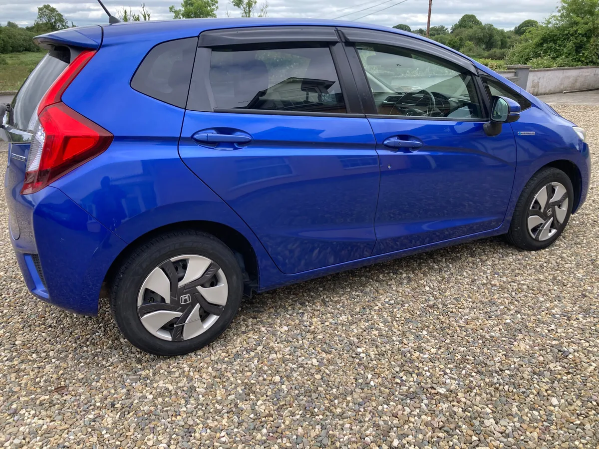 Honda Fit 2014 Automatic - Image 4