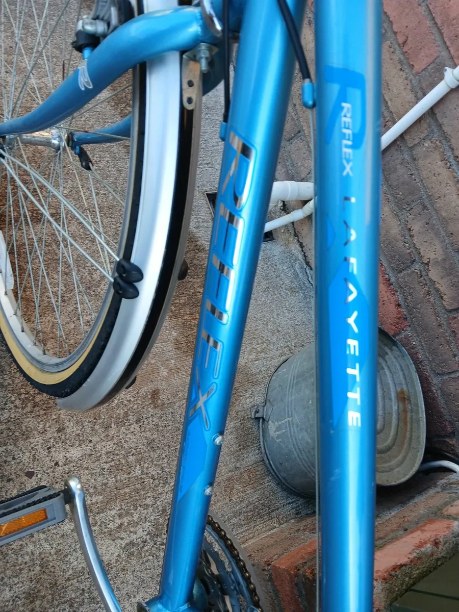 ladies bicycle - Image 2