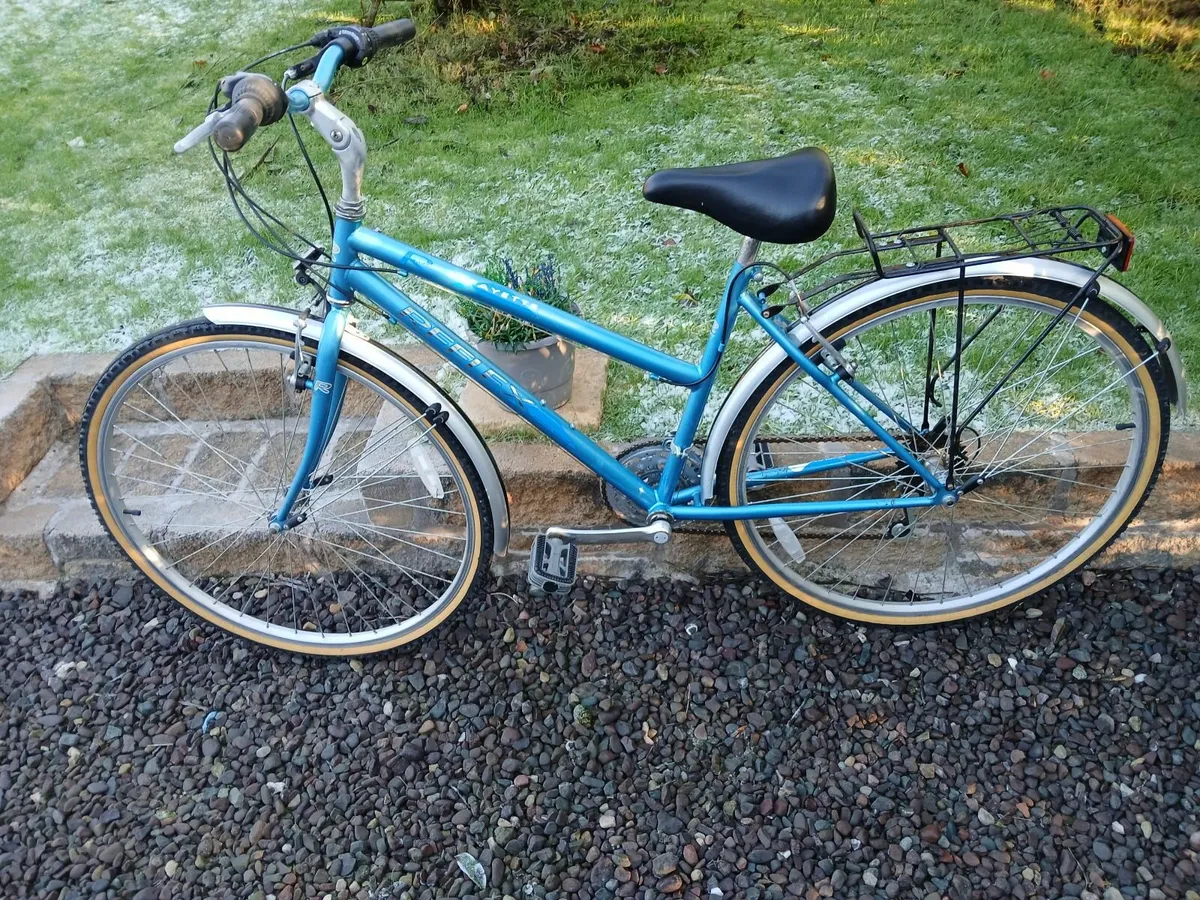 ladies bicycle - Image 1