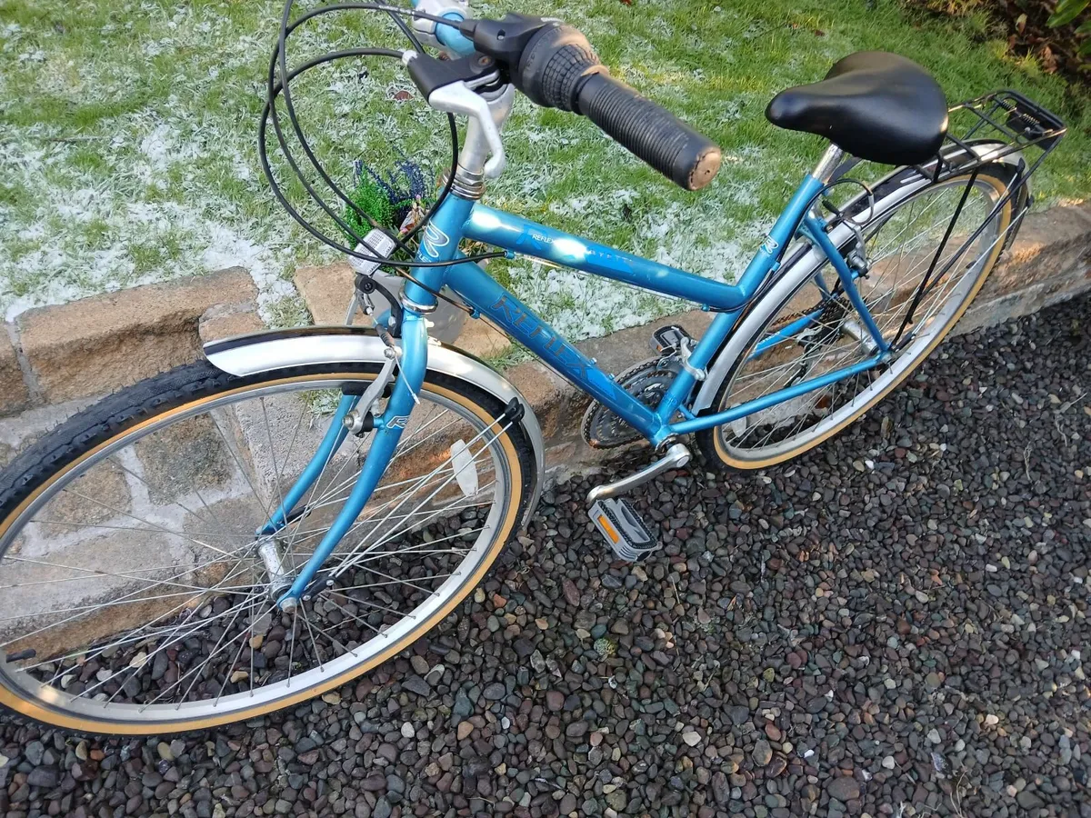 ladies bicycle - Image 3