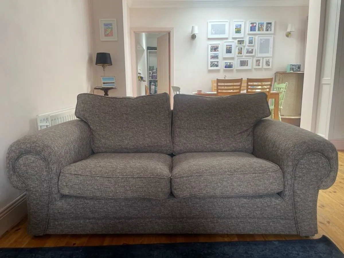 DFS Couch/Sofa - Image 4