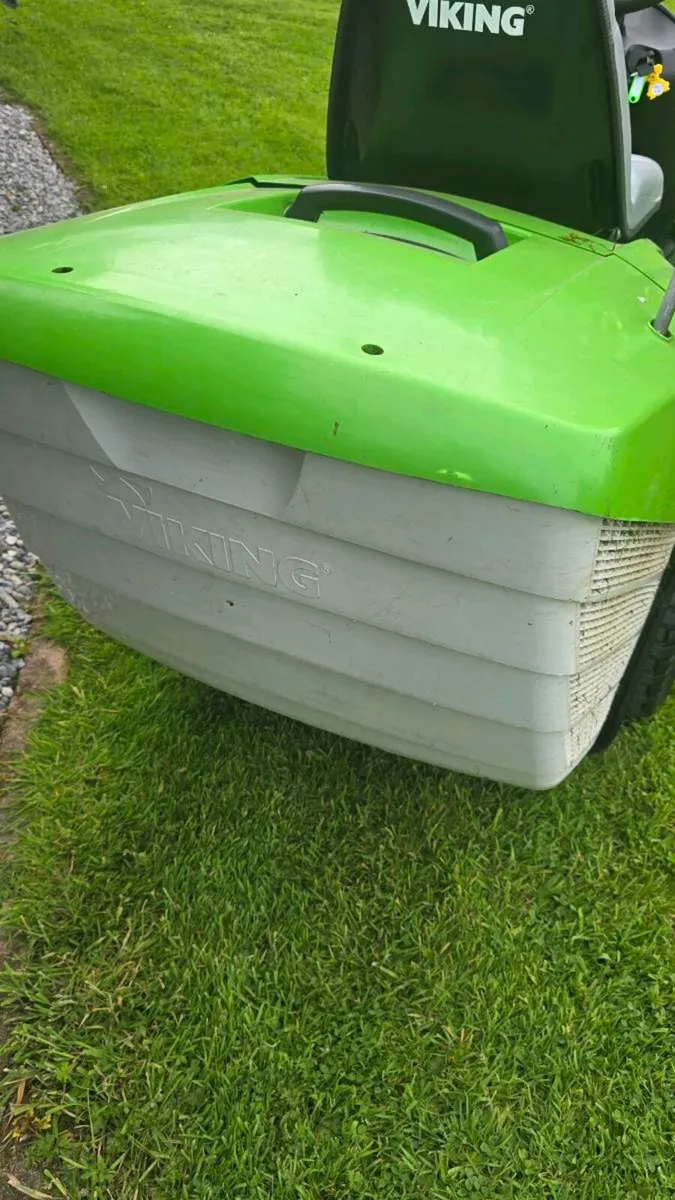 PRICE DROP Viking tractor mower hydro - Image 4