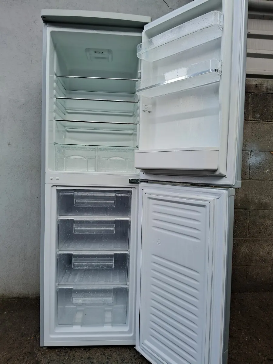 FRIDGE AND FREEZER 50/50 - Image 2