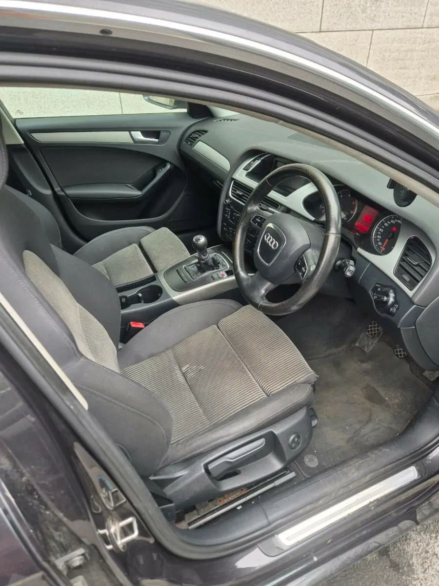 Audi A4 2.0 TDI 120 Sport - Image 3
