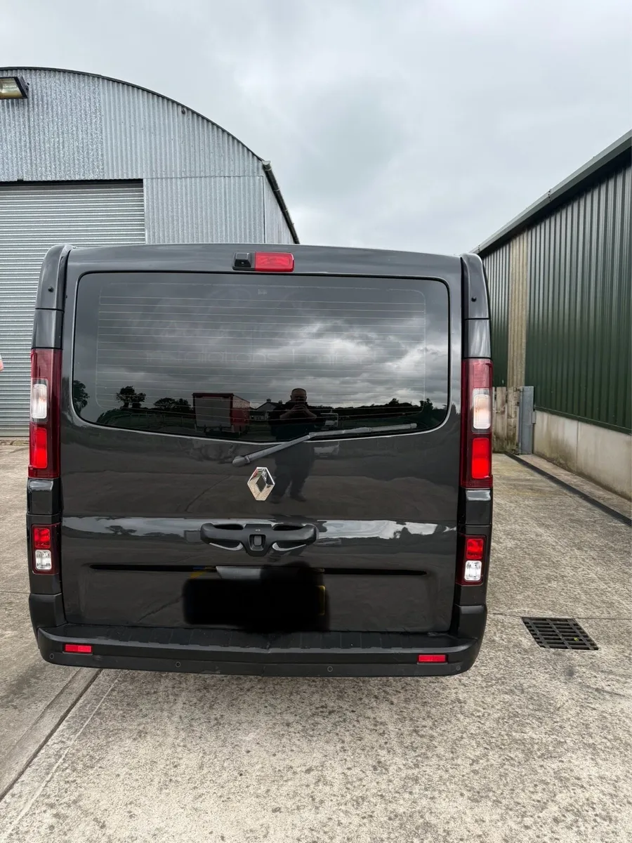 2017 Renault trafic crewcab - Image 3