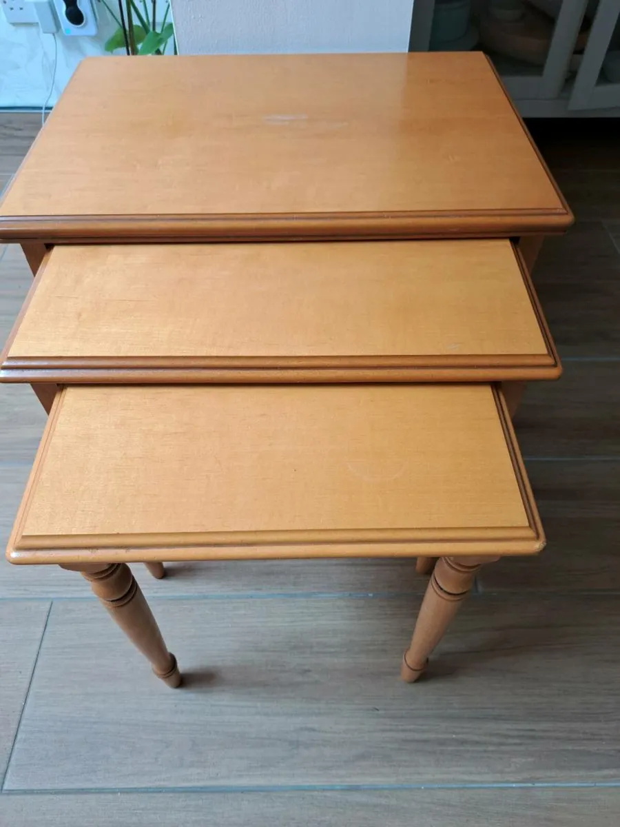 Coffee tables set three Rossmore