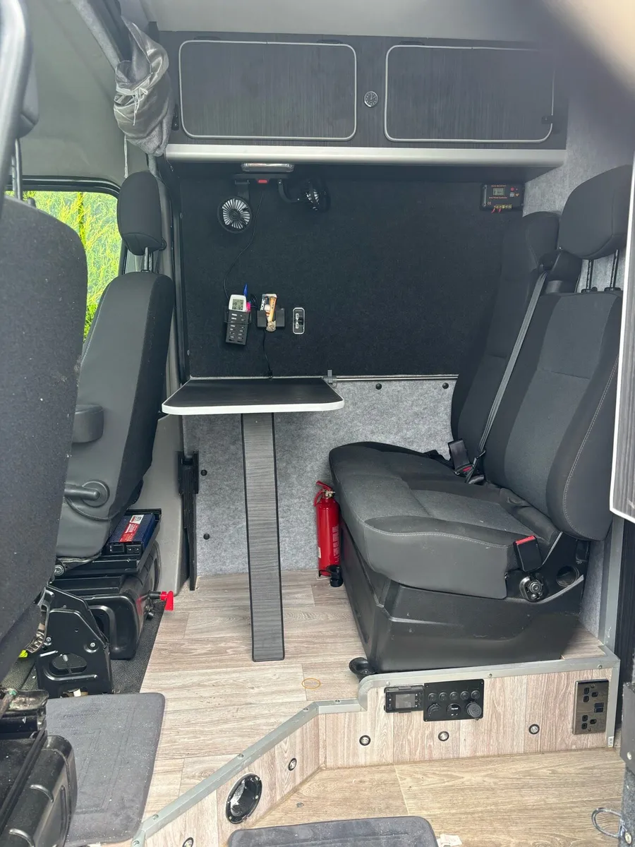 Campervan - Image 4