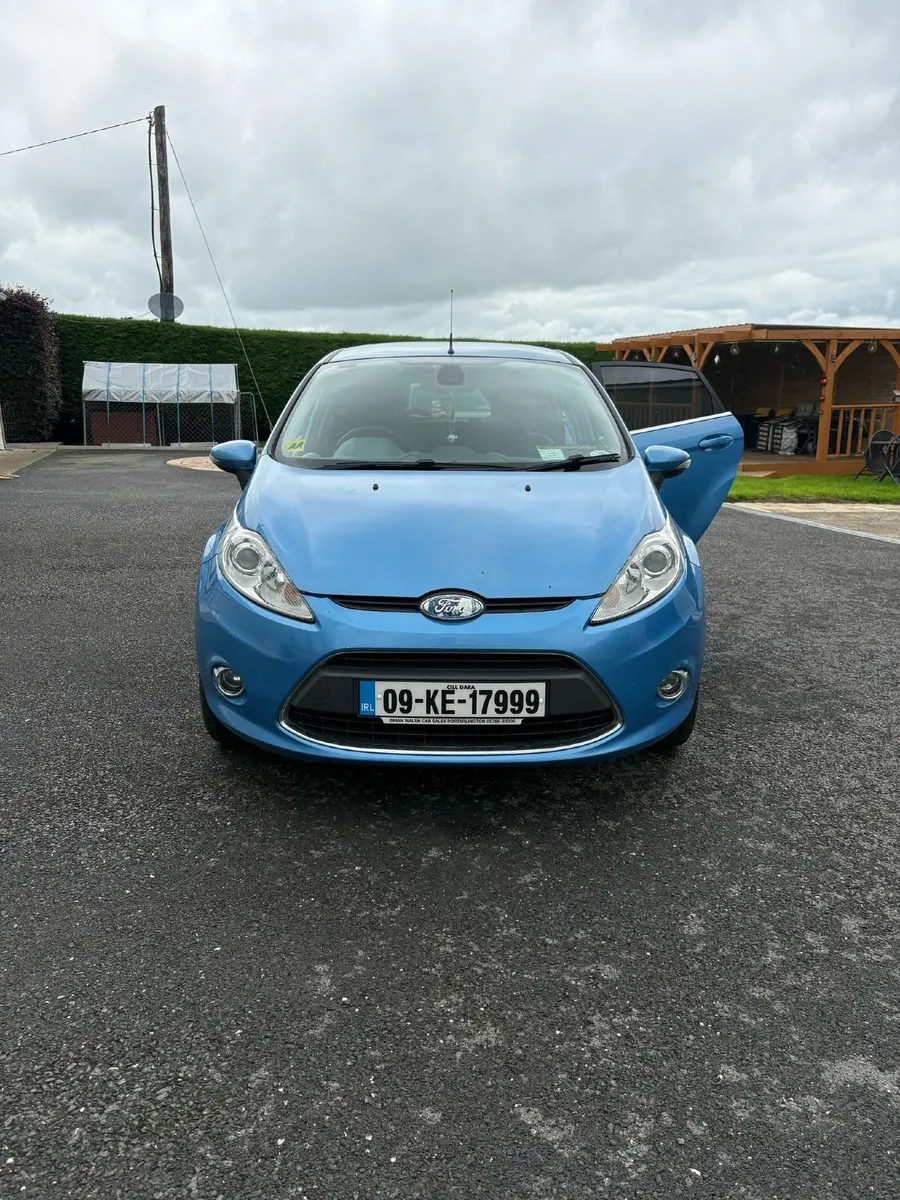 Ford Fiesta 2009 - Image 2