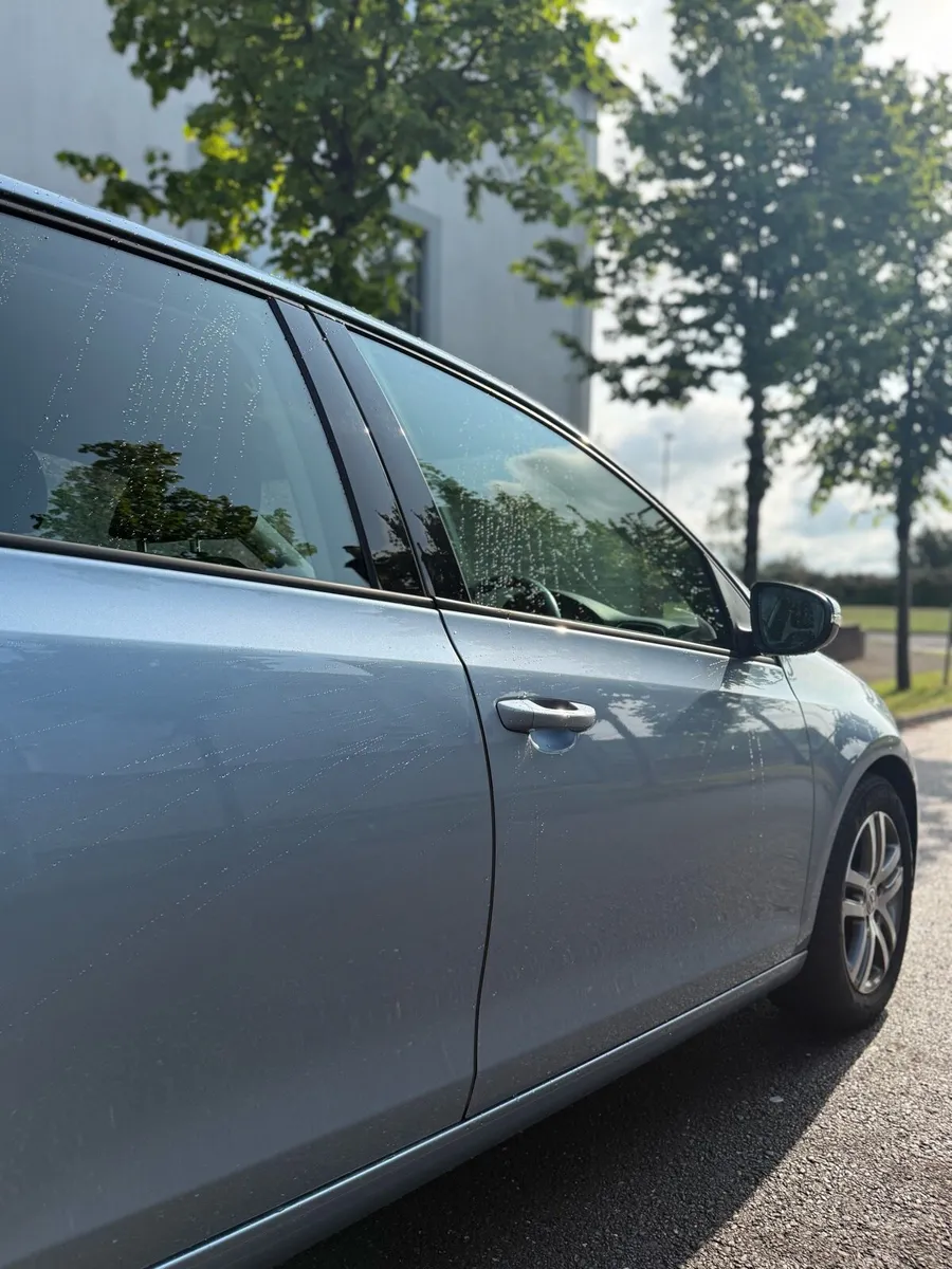 VW Golf Automatic - Only 64,000km! - Image 3