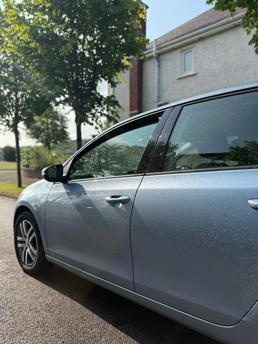 VW Golf Automatic - Only 64,000km! - Image 4