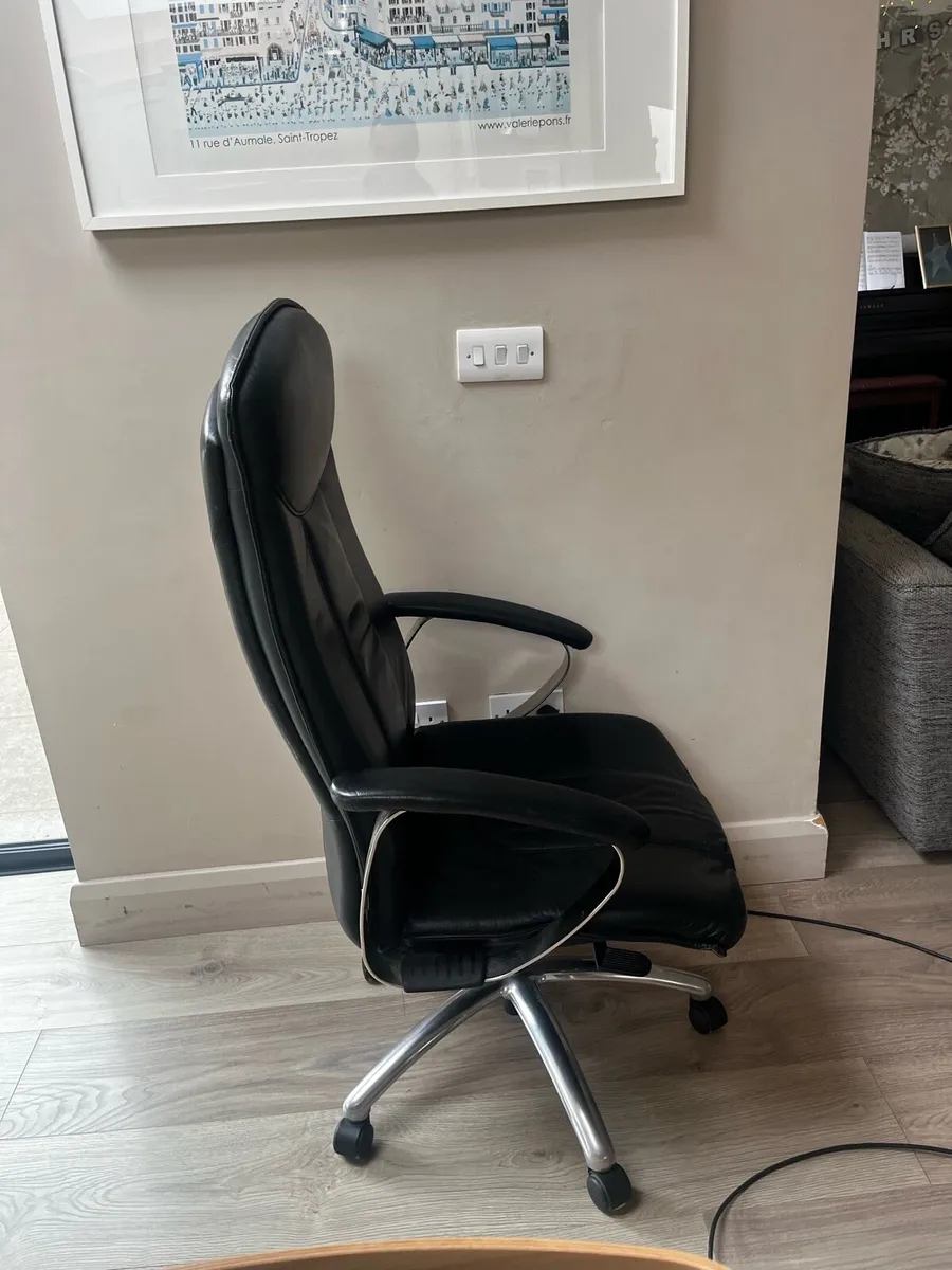 Office chair - Image 3