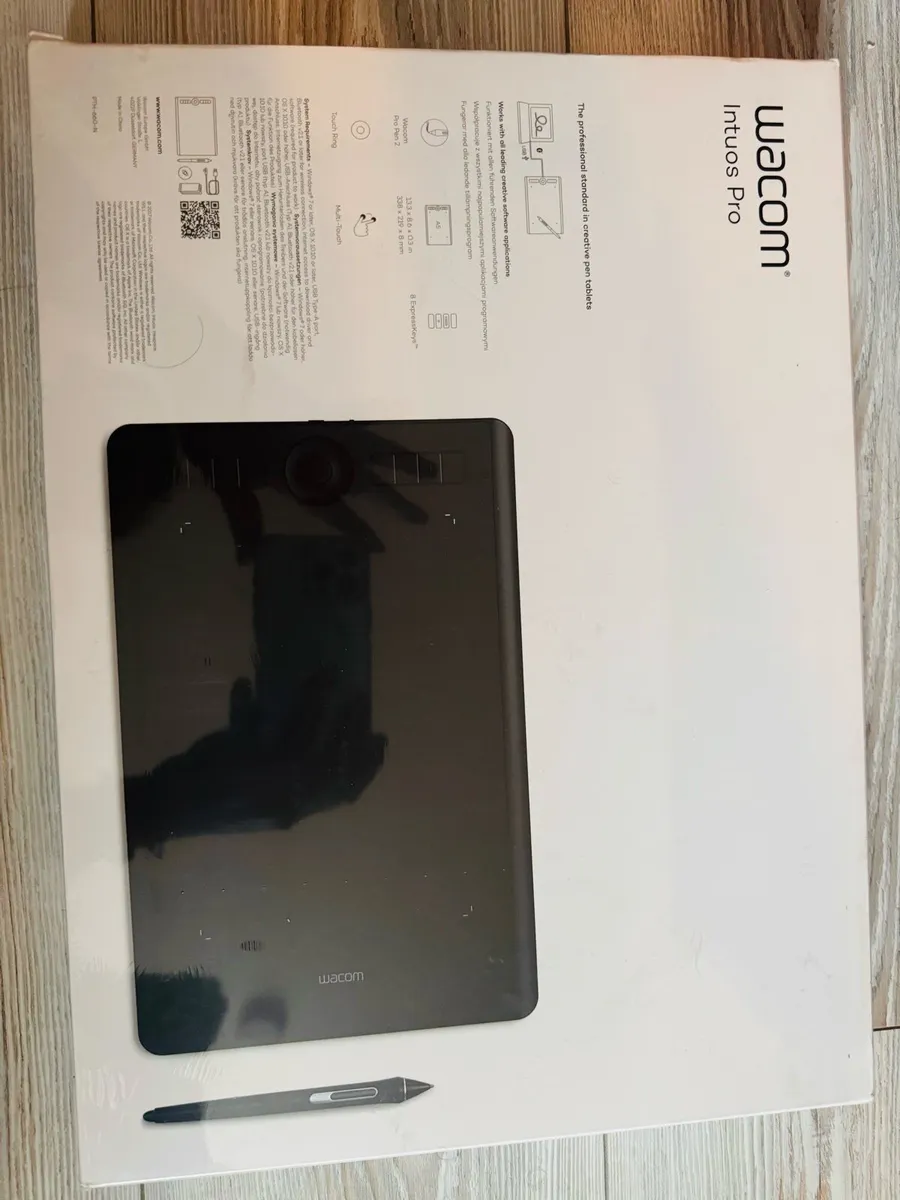 Wacom Intuos Pro Medium Unopened - Image 2