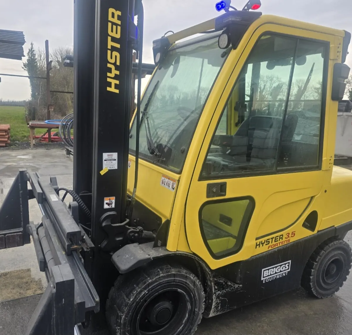 Hyster 3.5 Forklift with CAM Clamp 3 ton - Image 1