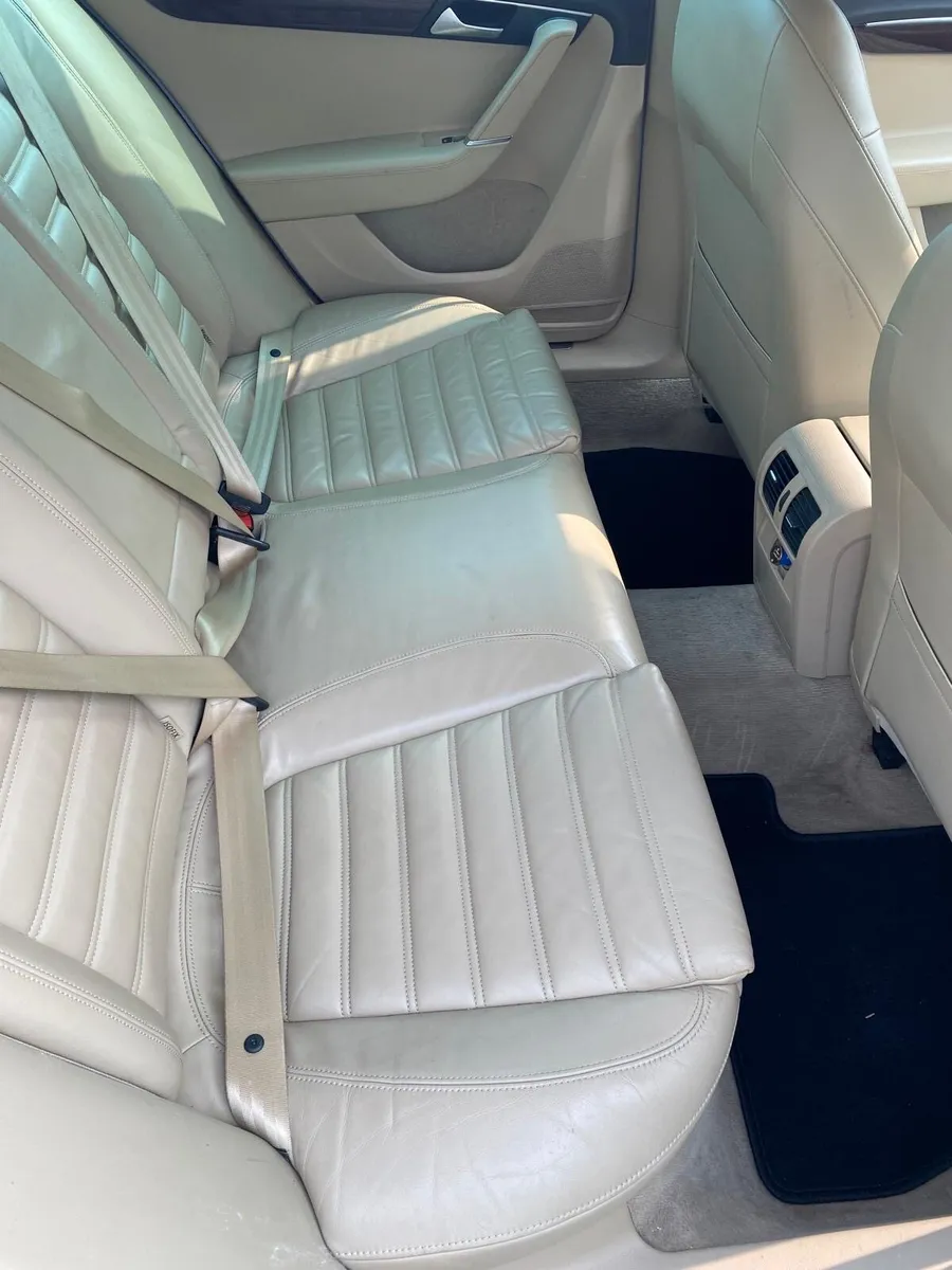 Volkswagen Passat Highline - Image 4