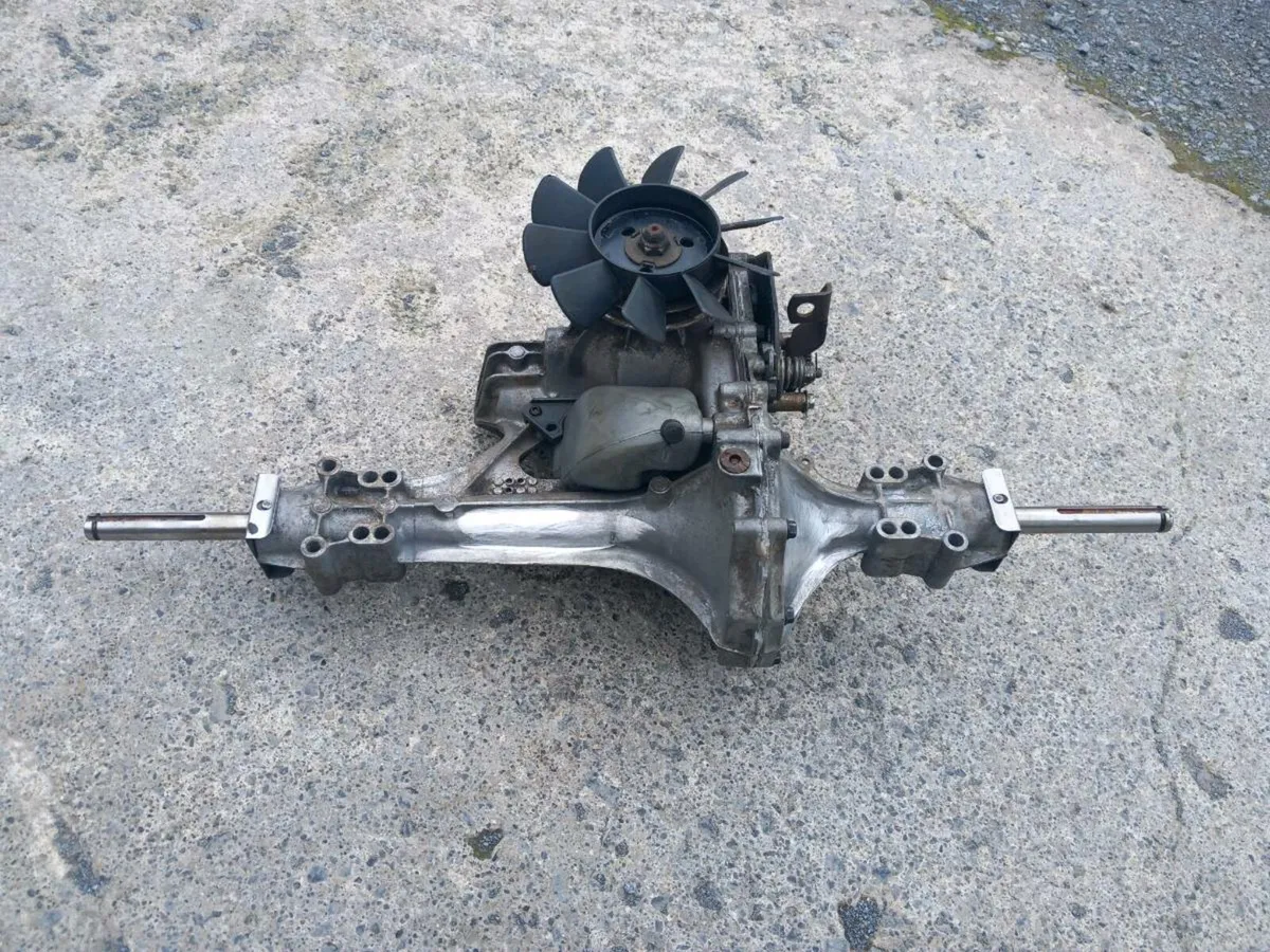 Hydro-gear hydrostatic transmission for sale - Image 1