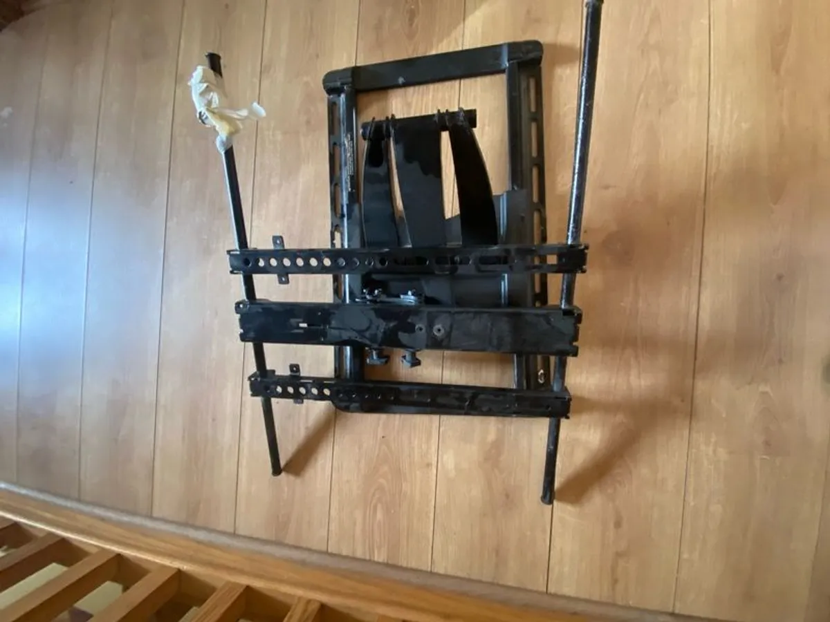 TV Bracket - Image 2