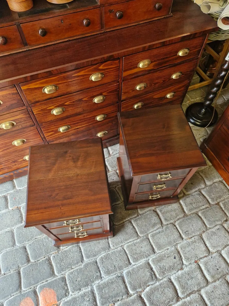 Cabinets - Image 2
