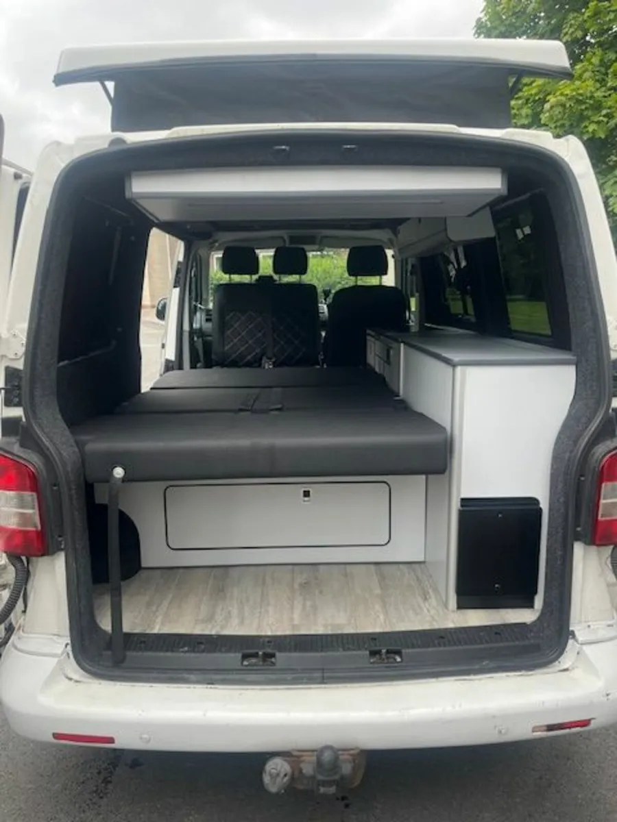 Camper Van T5 - Image 4