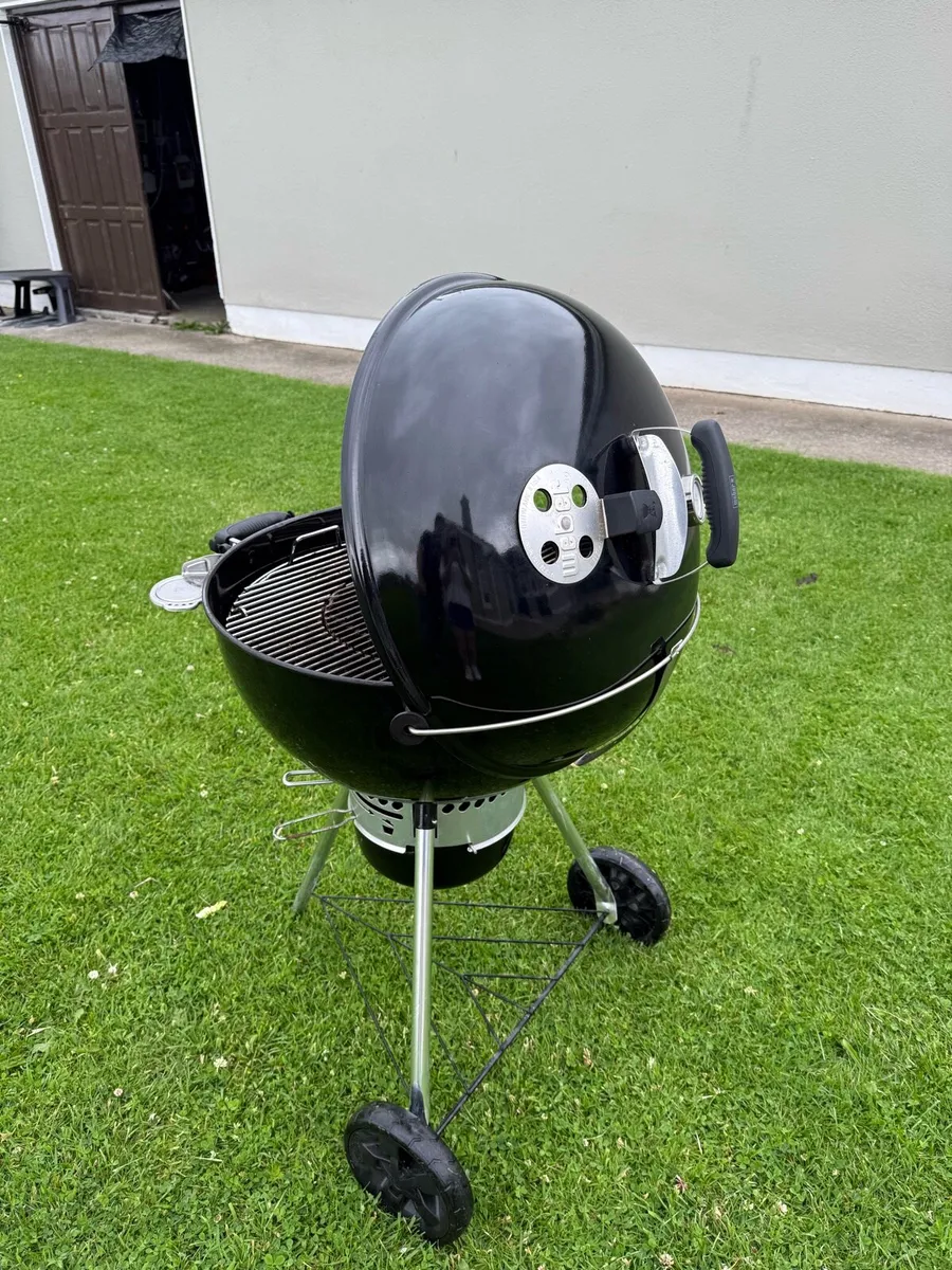 Weber Master Touch BBQ - Image 2