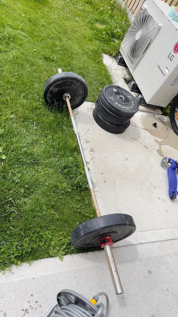 Barbell and weights - Image 1
