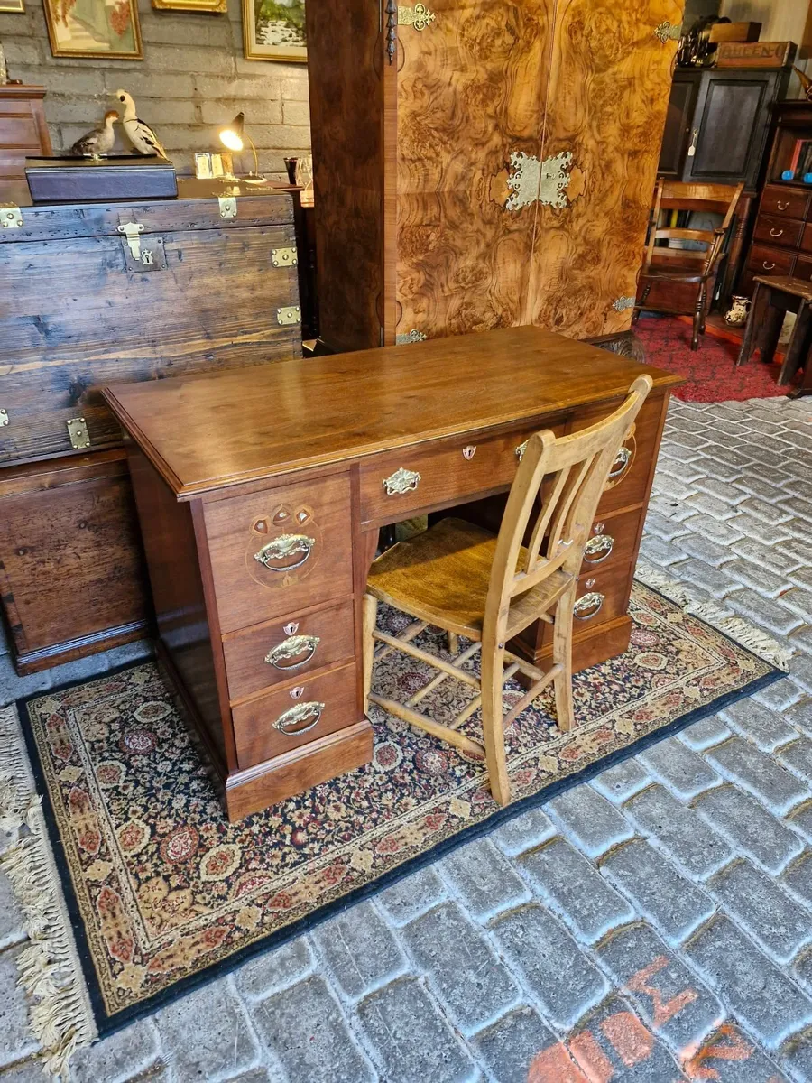 Desk - Image 1