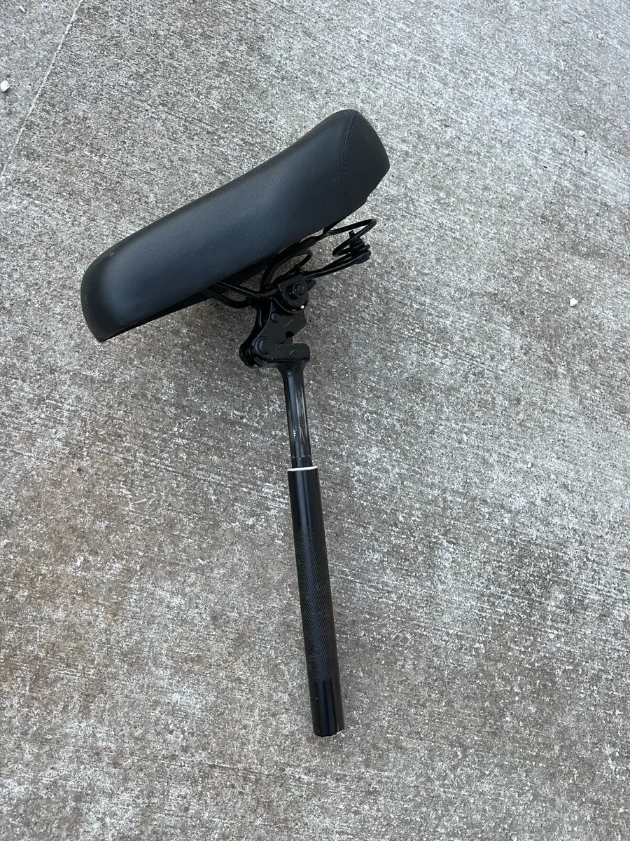 Kugoo M4 Electric 🛴 (Price is Negotiable) - Image 3