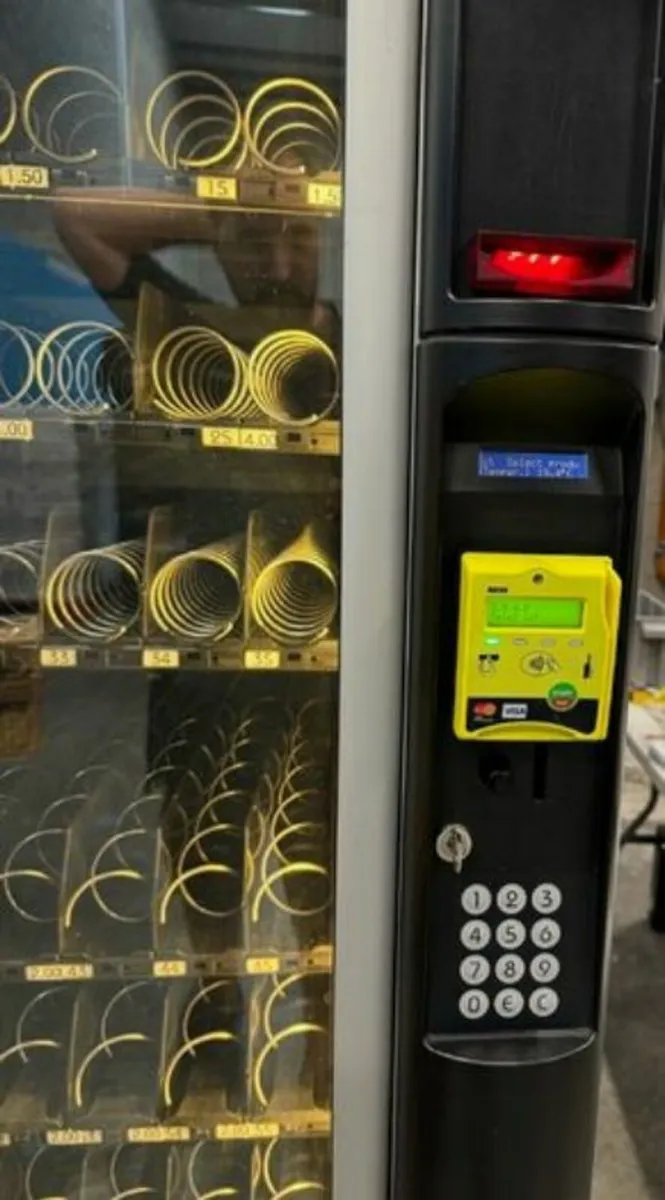 Vending Machine - Image 4