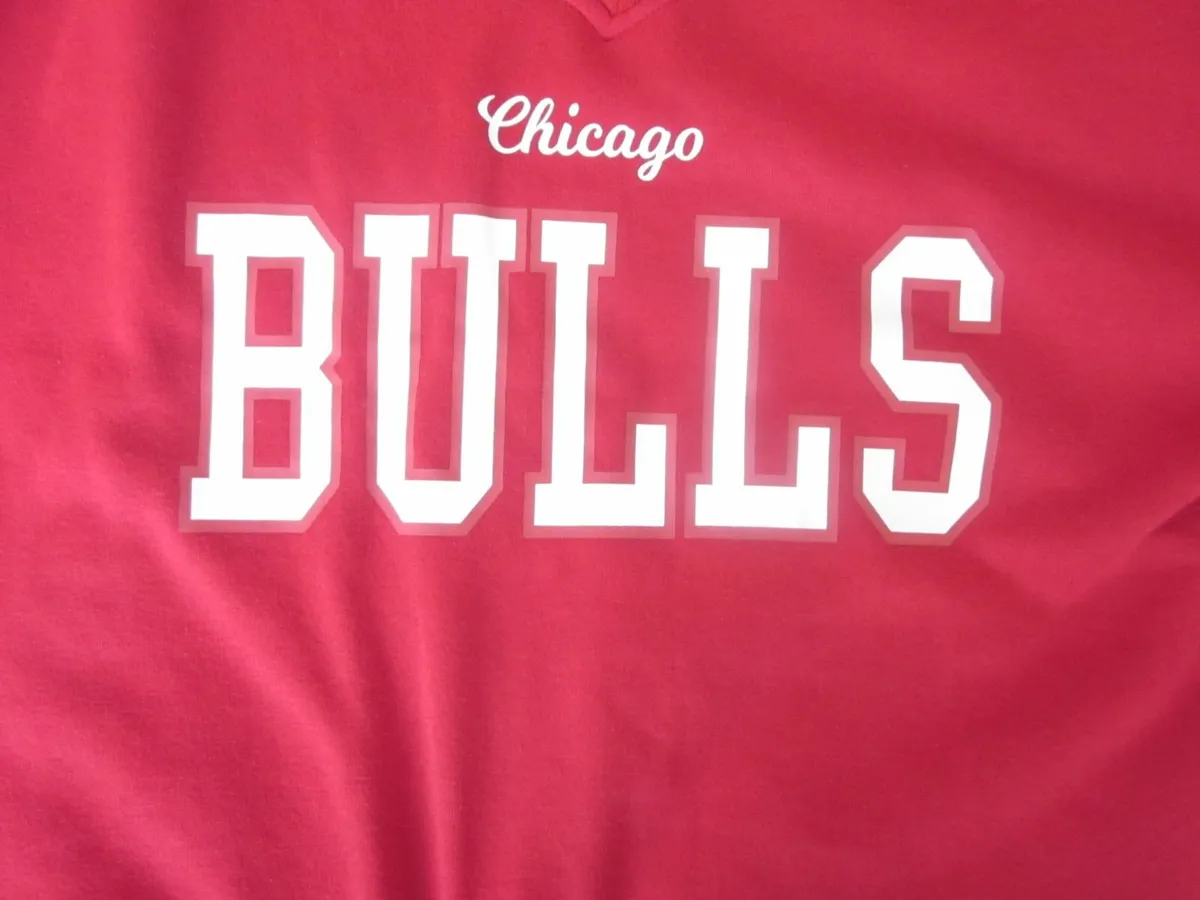Primark NBA Red Chicago Bulls Pullover Jumper size - Image 3