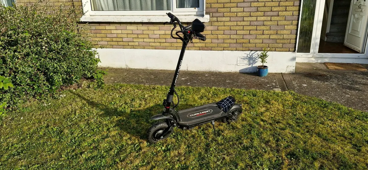 Dualtron Spider 2 Electric Scooter - Image 1