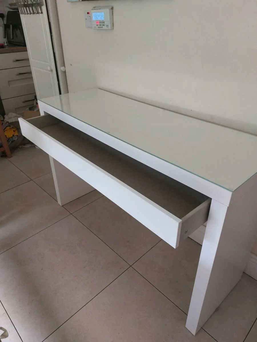 Table - Image 2
