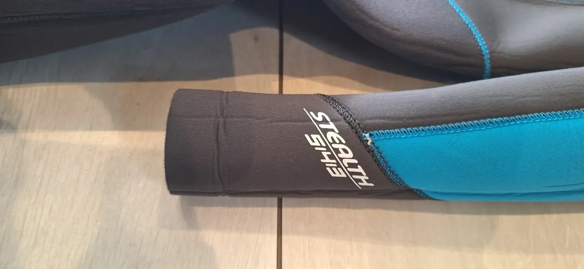 Wetsuit - Image 3