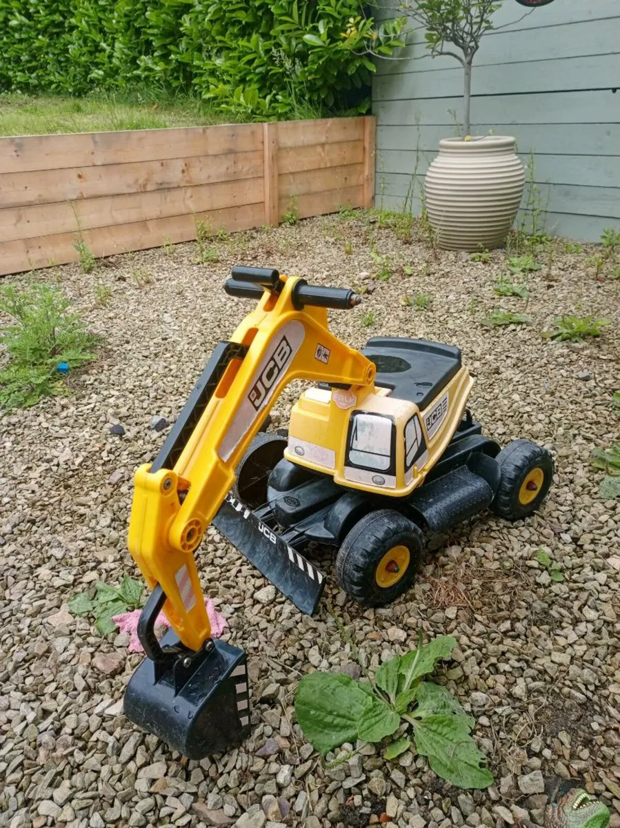 Escavator