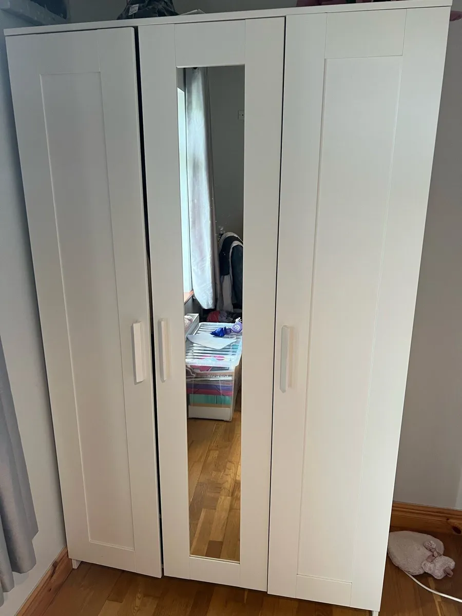 Wardrobe 3 door