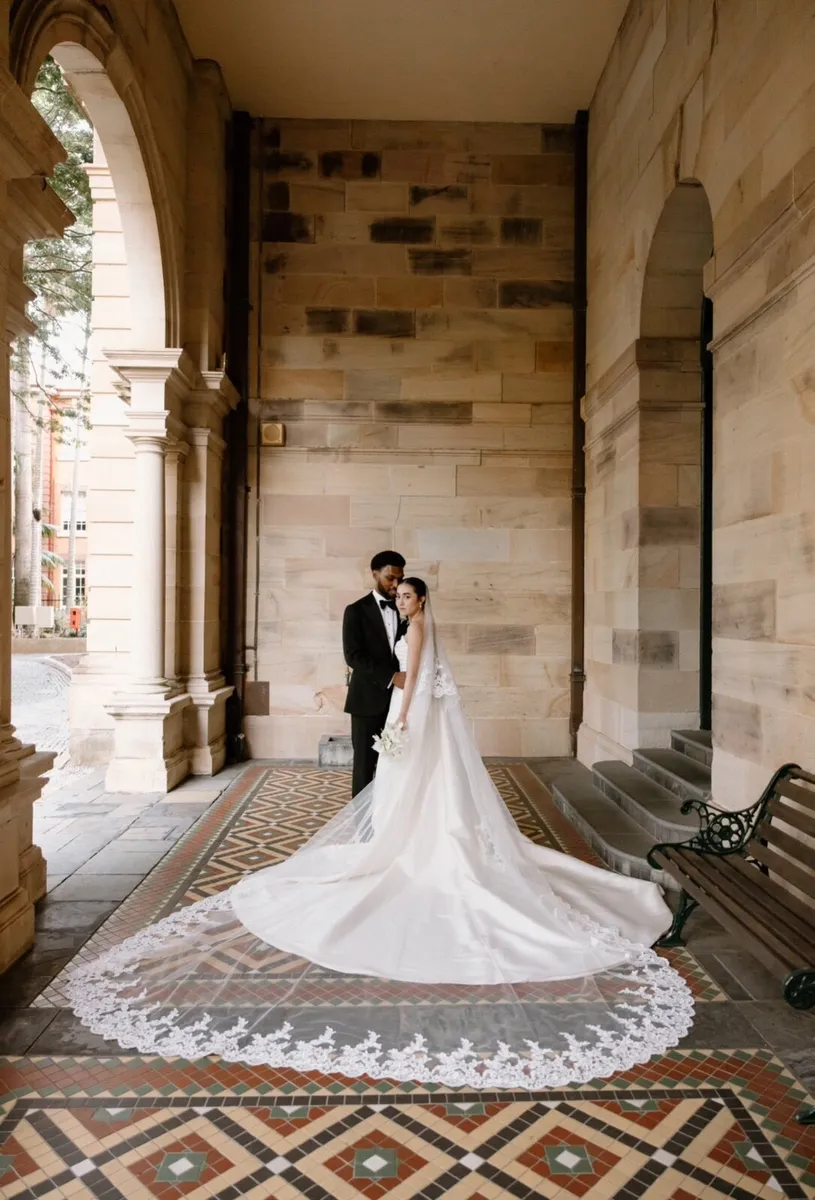 Designer Steven Khalil Poppy Veil (new €650) - Image 3