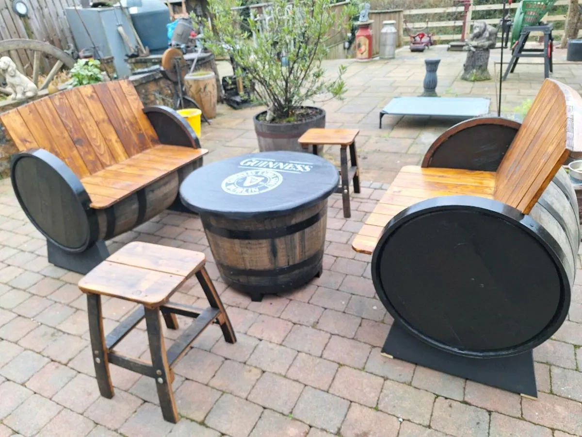 Oak barrel garden furniture - Image 1
