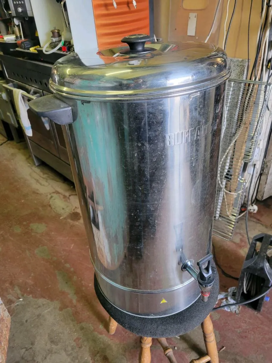 Boiler Water Boiler 40L BUFFALO GL349 - Image 1