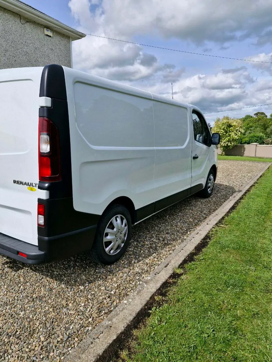 Renault Trafic - Image 4