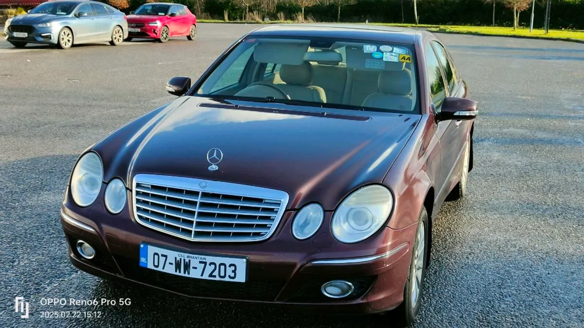 Mercedes E220 CDI — 2007 — well maintained, low mi - Image 1