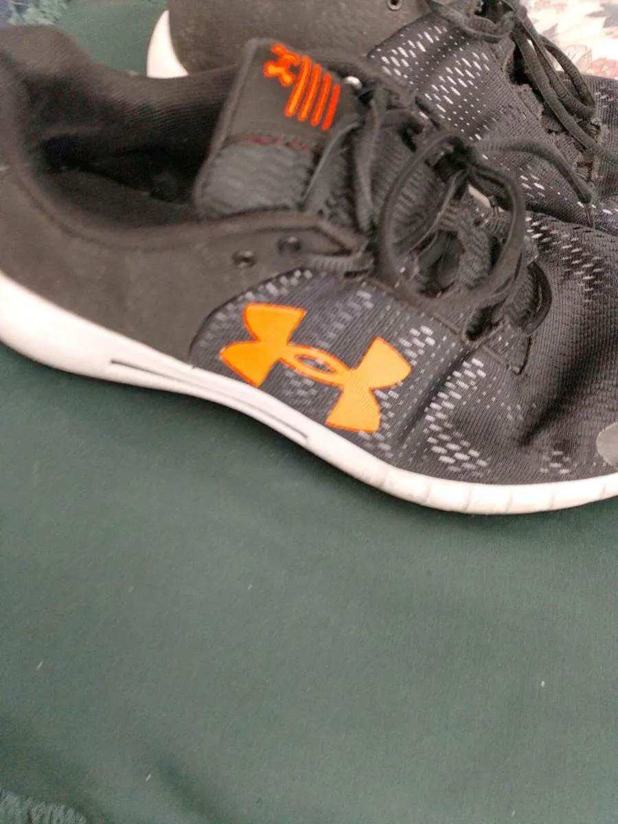 Under Armour trainers - Image 3