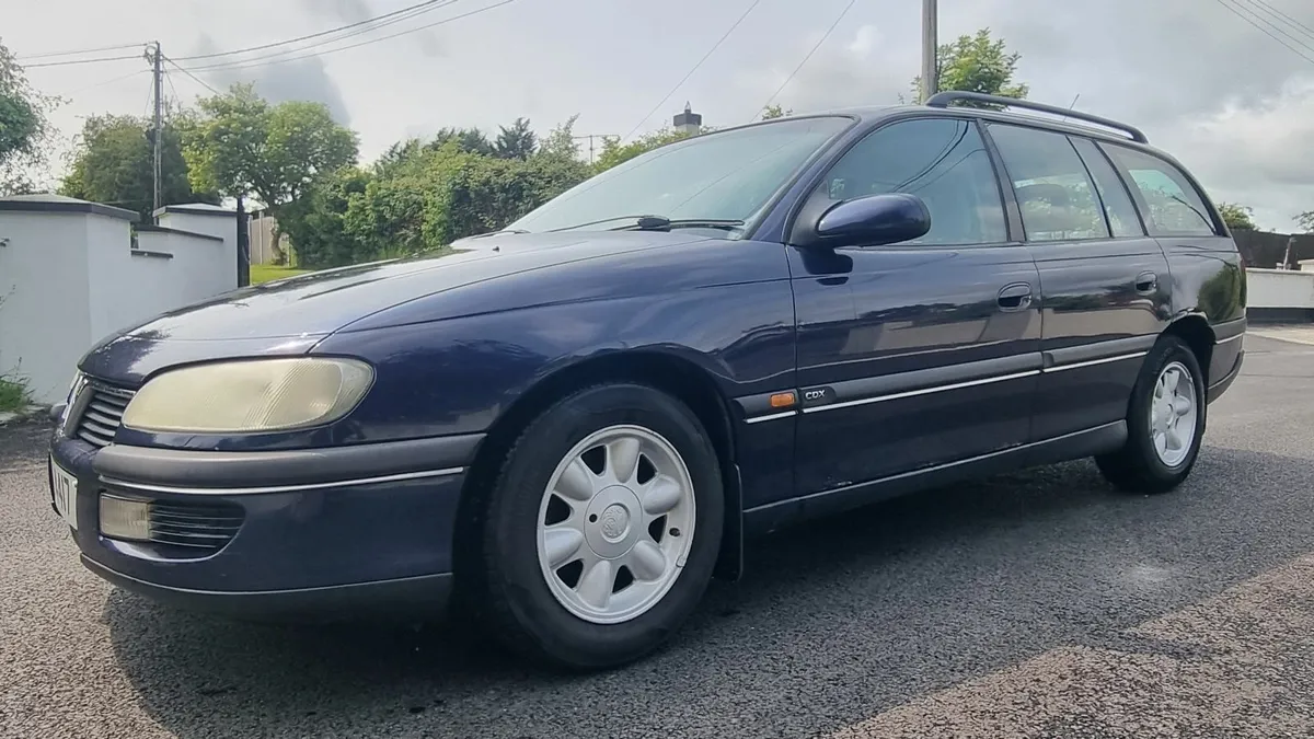 Vauxhall Omega  2.5 V6 1997 - Image 1