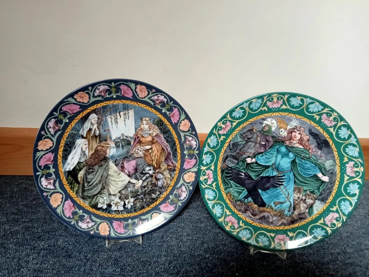 Vintage plates - Image 1
