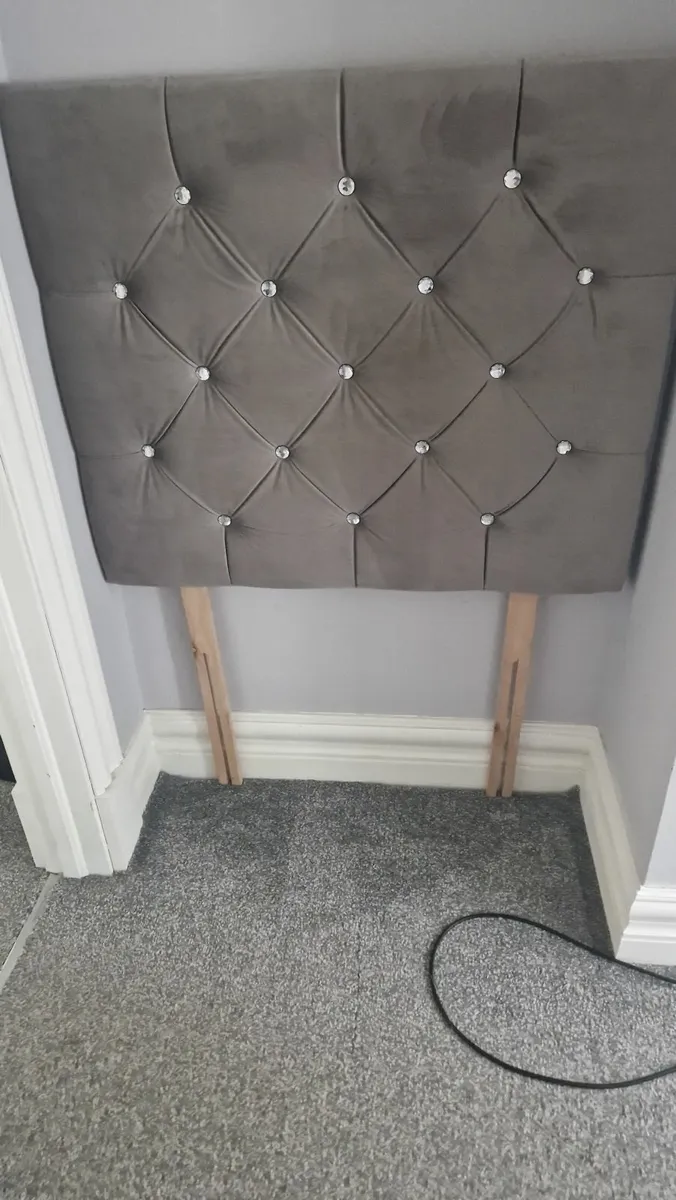 Single bed headboard - Image 1