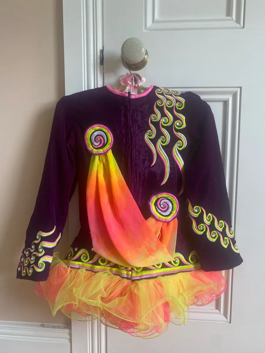 Kids Irish dancing costume - Image 2